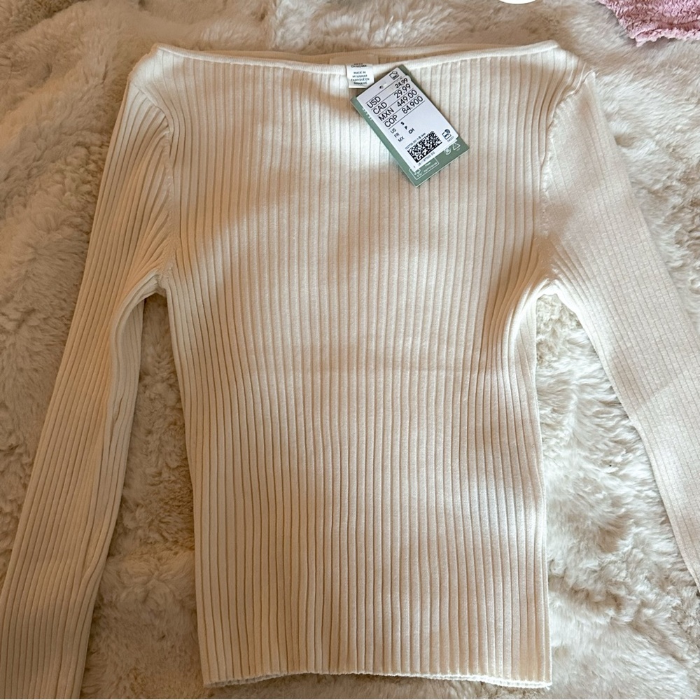 H&M Ribbed Top - Picture 2 of 2